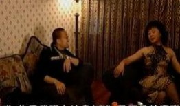 热点爆料投稿入口 红大爷男扮女装视频无删减,揭秘无删减版背后真相